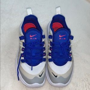 Nike Air Max Axis